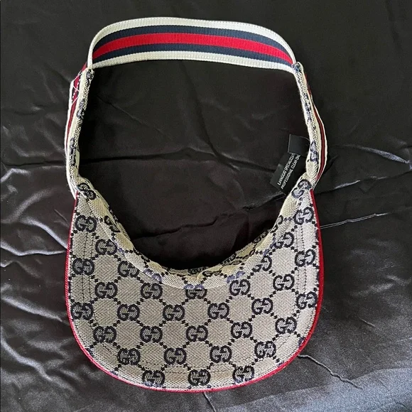 Gucci Beige Visor with Red and Blue Accents - Picture 2 of 4